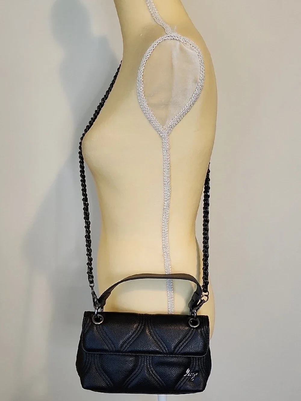 Lug Cadence Black Small Quilted Crossbody